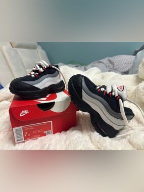 Nike Kids Black White Grey Red Air Max 95 Sneakers
